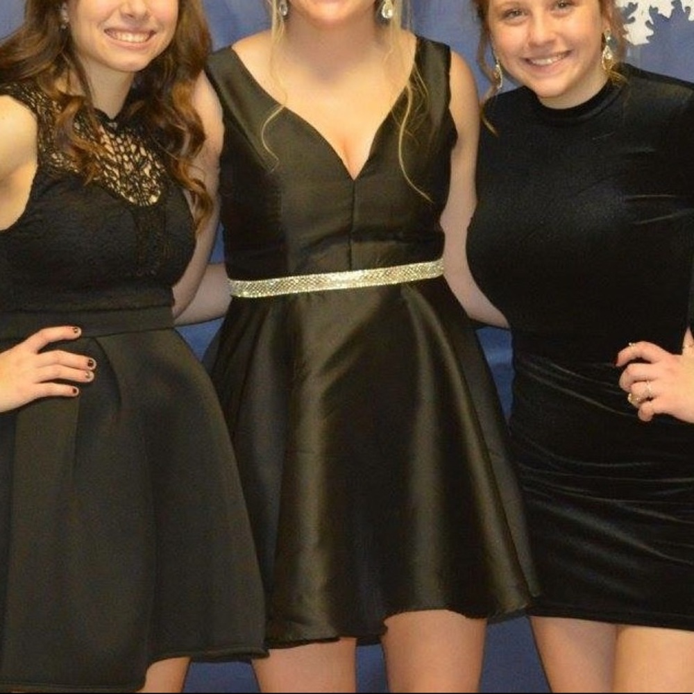 black formal v-neck/back dress